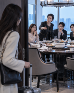 #TTY - T626	MẸ GỌI TÔI VỀ HỌP MẶT, CẢ NHÀ ĂN HẾT RỒI BẮT TÔI THANH TOÁN